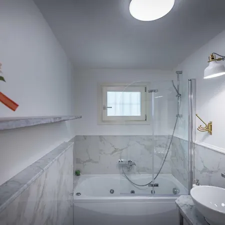Niccolo Experience Guest house